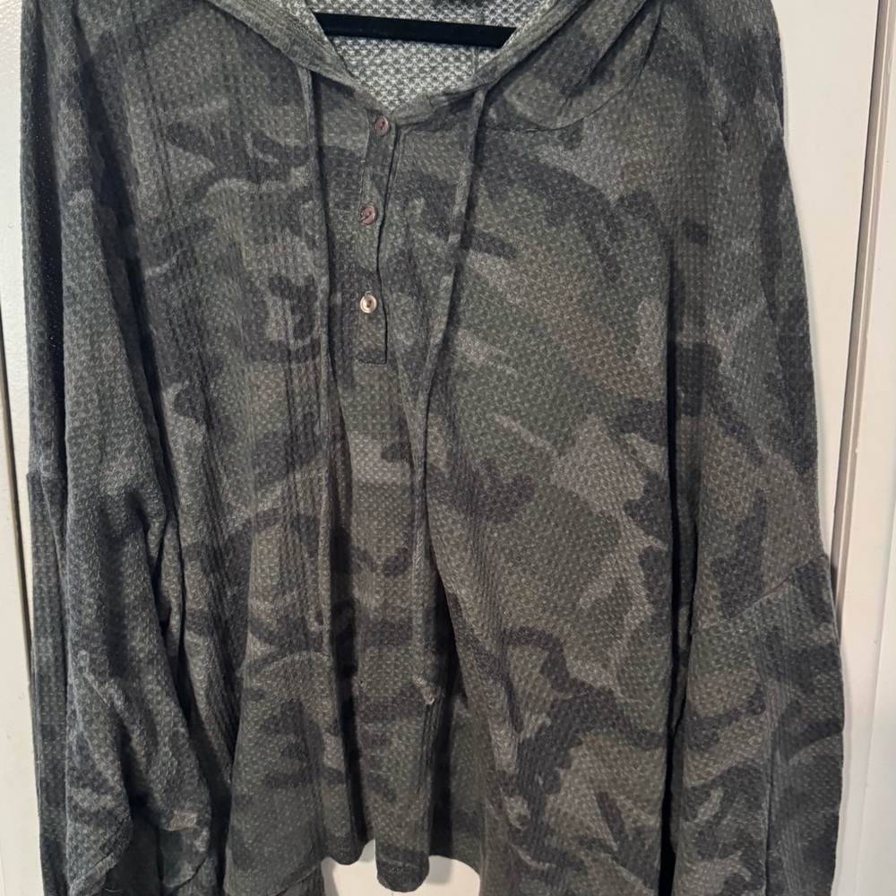 Waffle Knit Camo Longsleeve